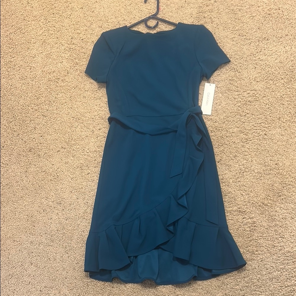 Elegant Teal Dress with Ruffle Detail